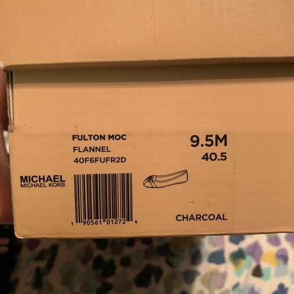 NWT Michael Kors grey charcoal flannel flats size 9.5 - Picture 5 of 5